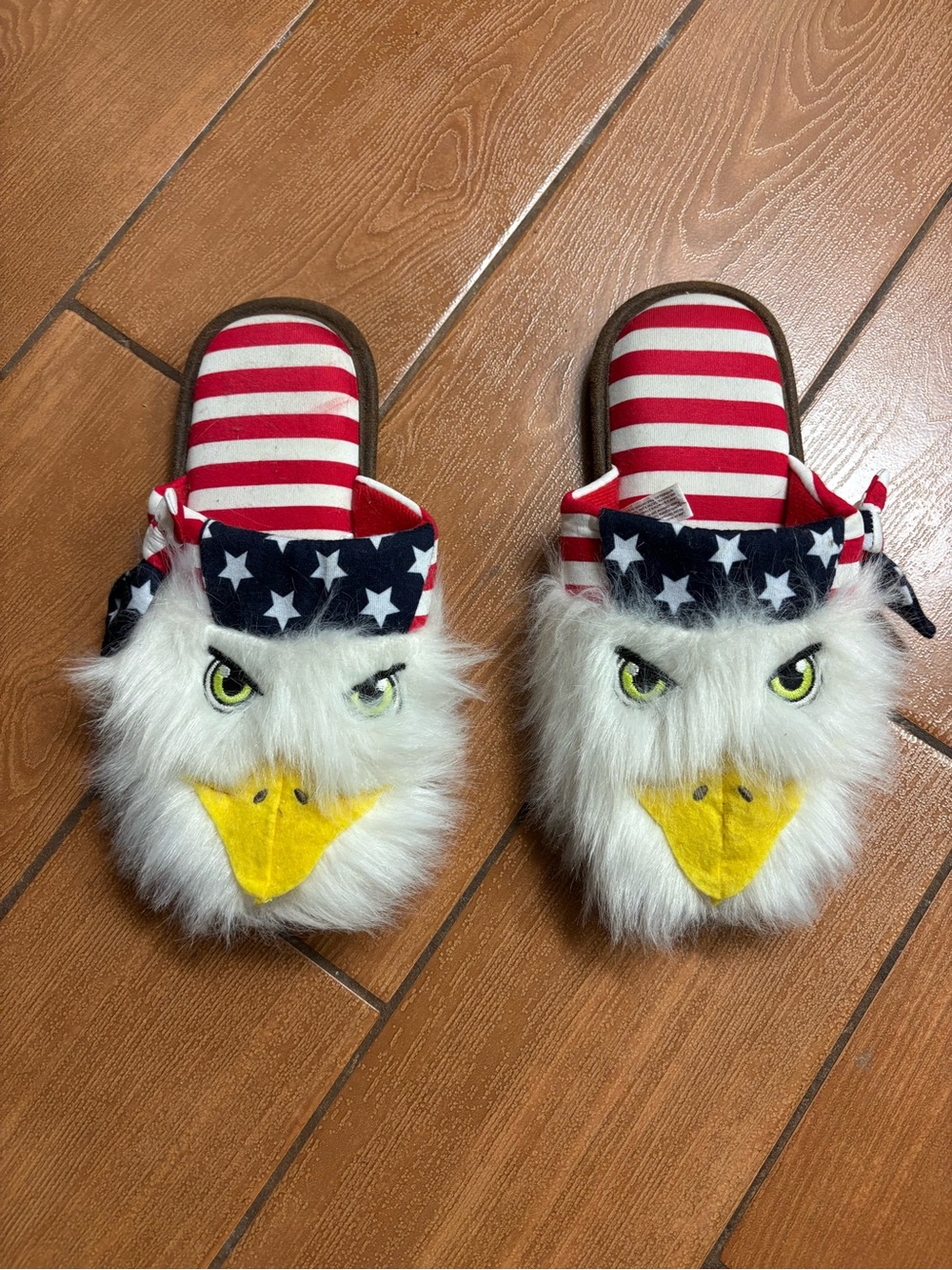 dearfoams Patriotic Eagle Kids Slippers - White, Red, Blue & Yellow 🇺🇸